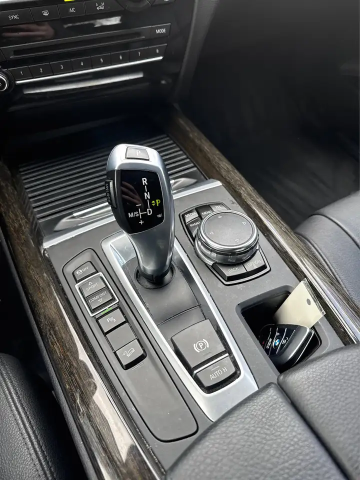 BMW X5 снимка BMW X5