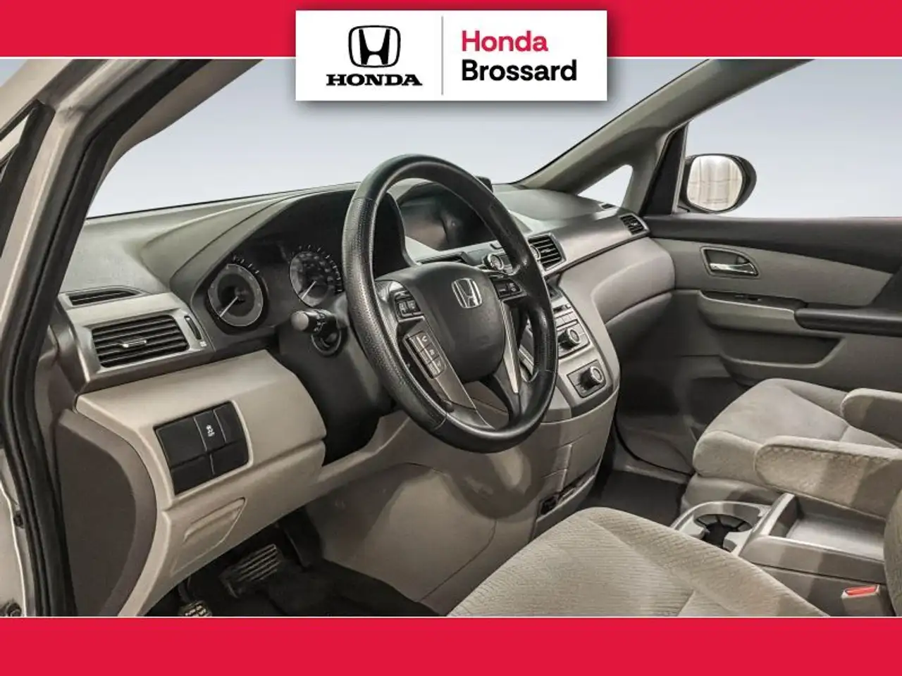 Honda Odyssey снимка Honda Odyssey
