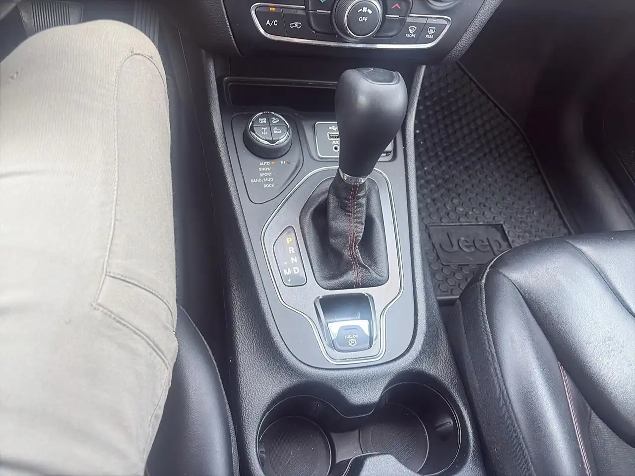 Jeep Cherokee photo Jeep Cherokee