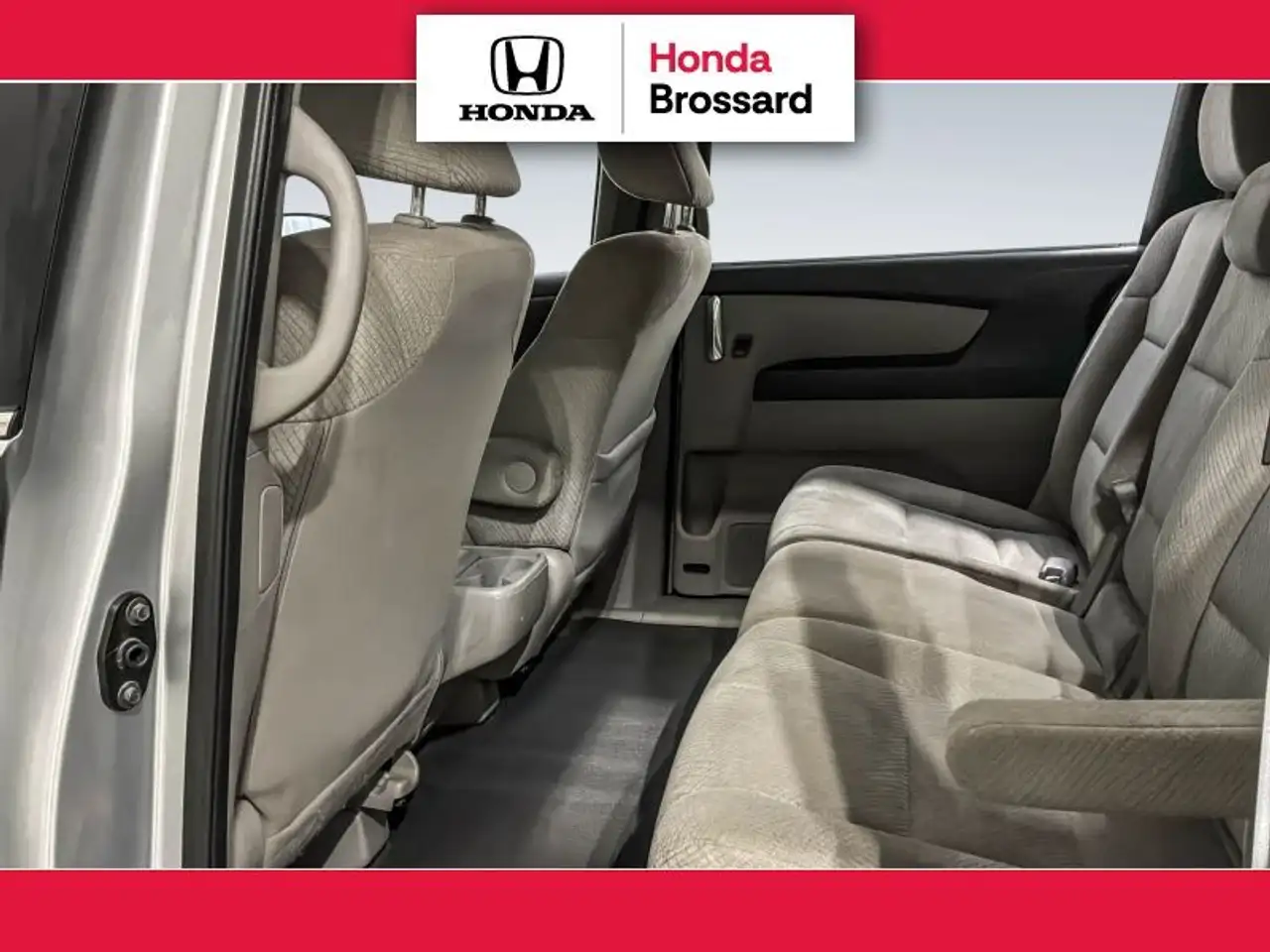 Honda Odyssey снимка Honda Odyssey