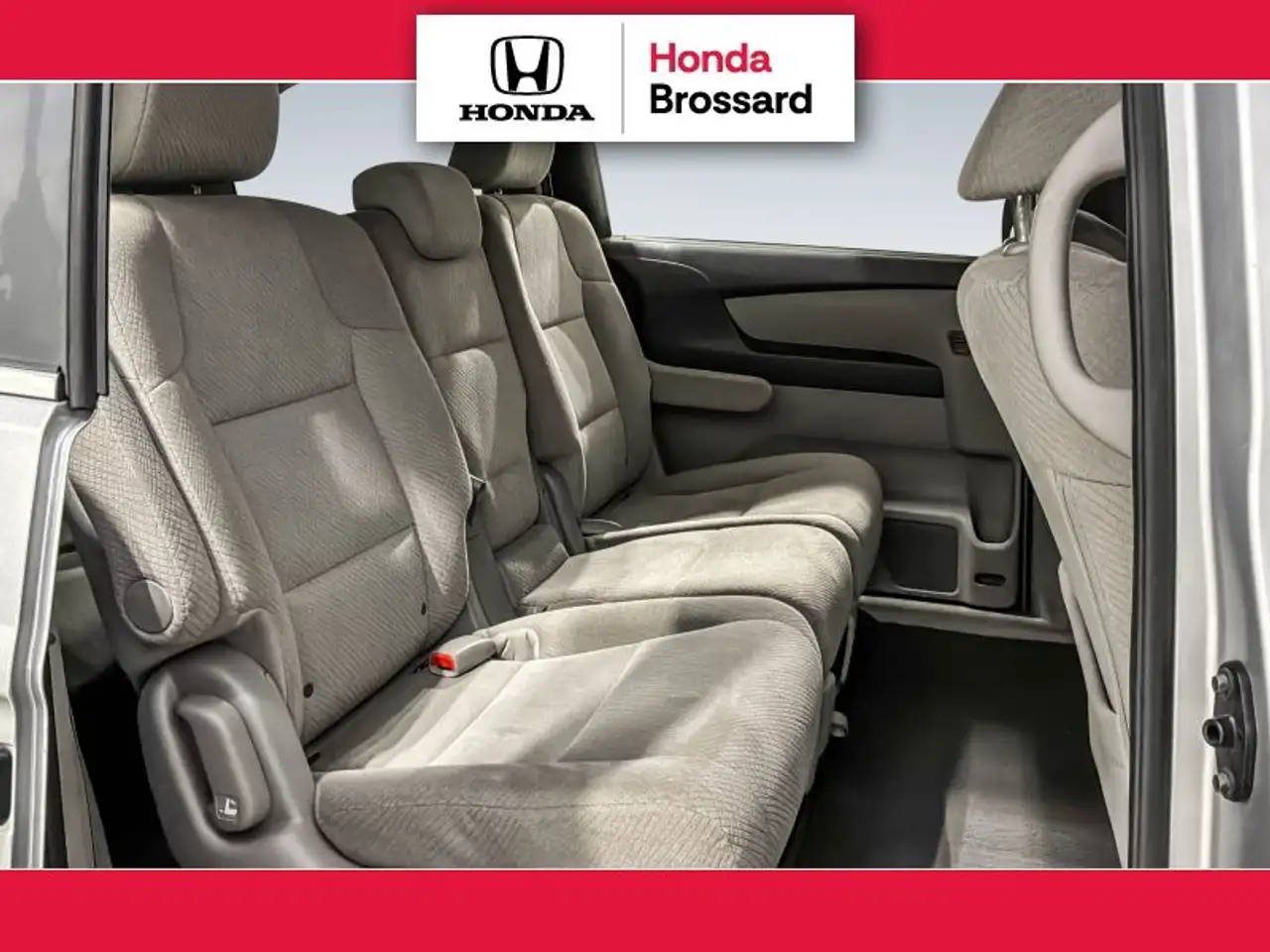 Honda Odyssey снимка Honda Odyssey
