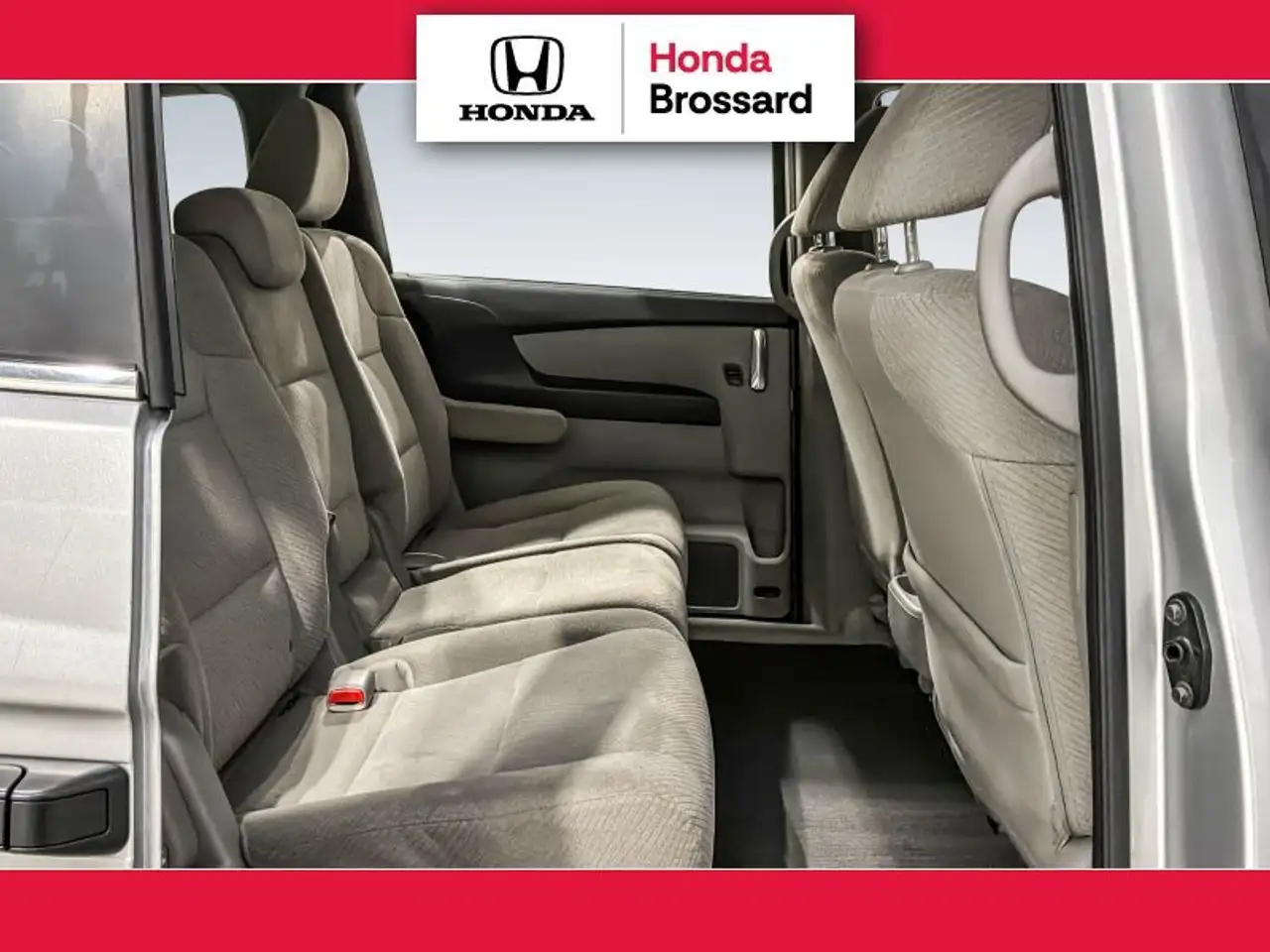 Honda Odyssey снимка Honda Odyssey