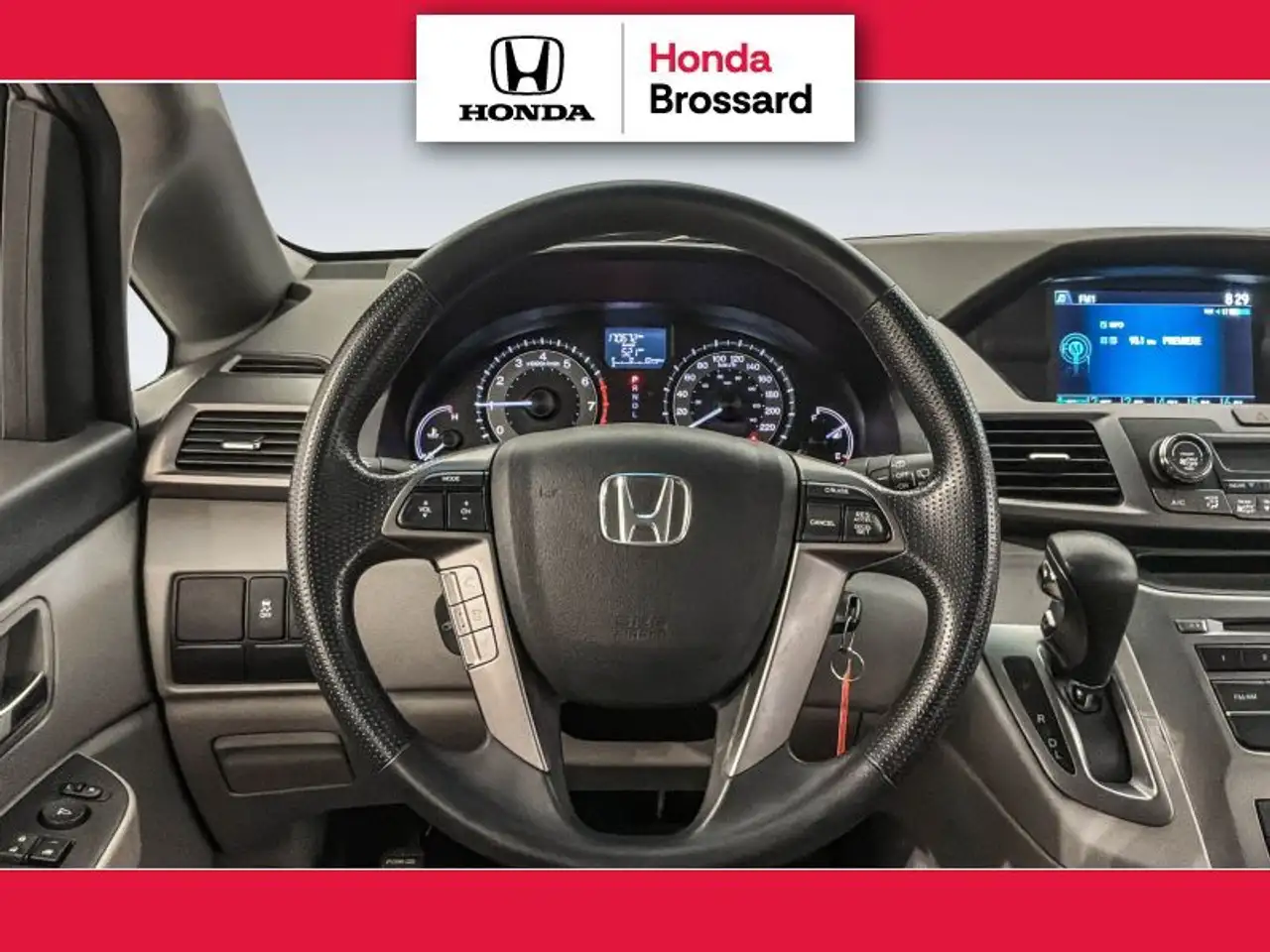 Honda Odyssey снимка Honda Odyssey