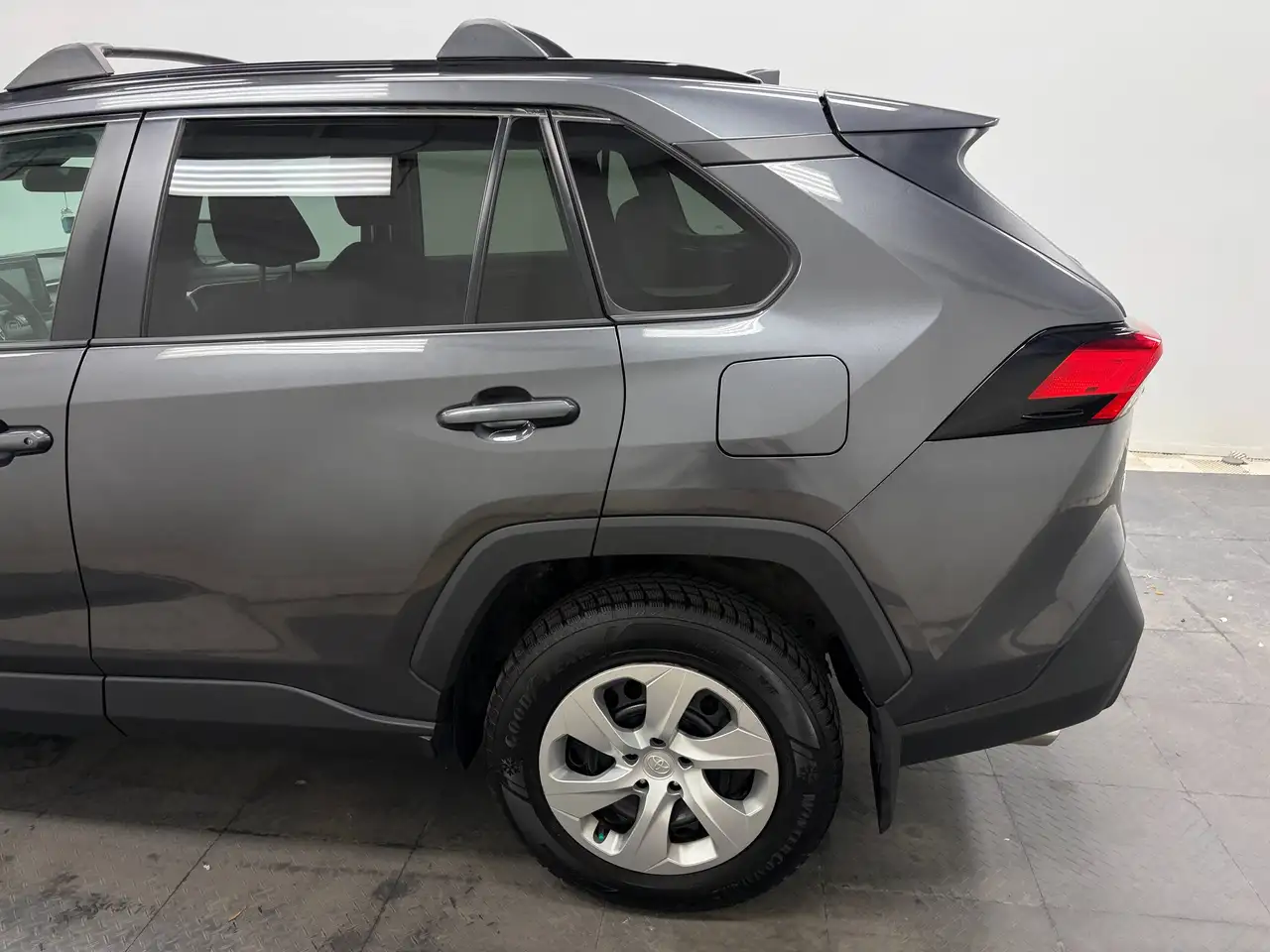 Toyota RAV 4 photo Toyota RAV 4