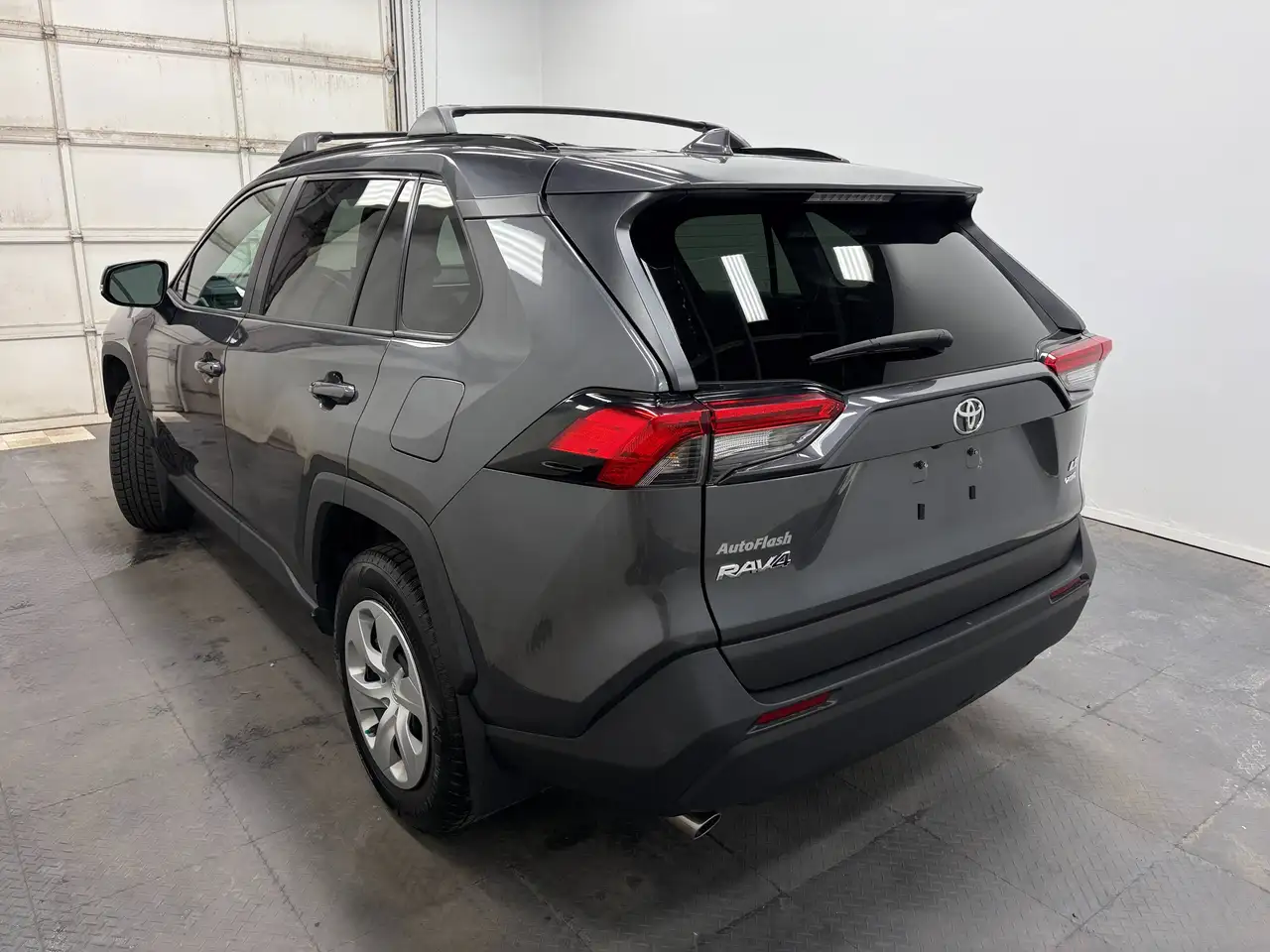 Toyota RAV 4 photo Toyota RAV 4