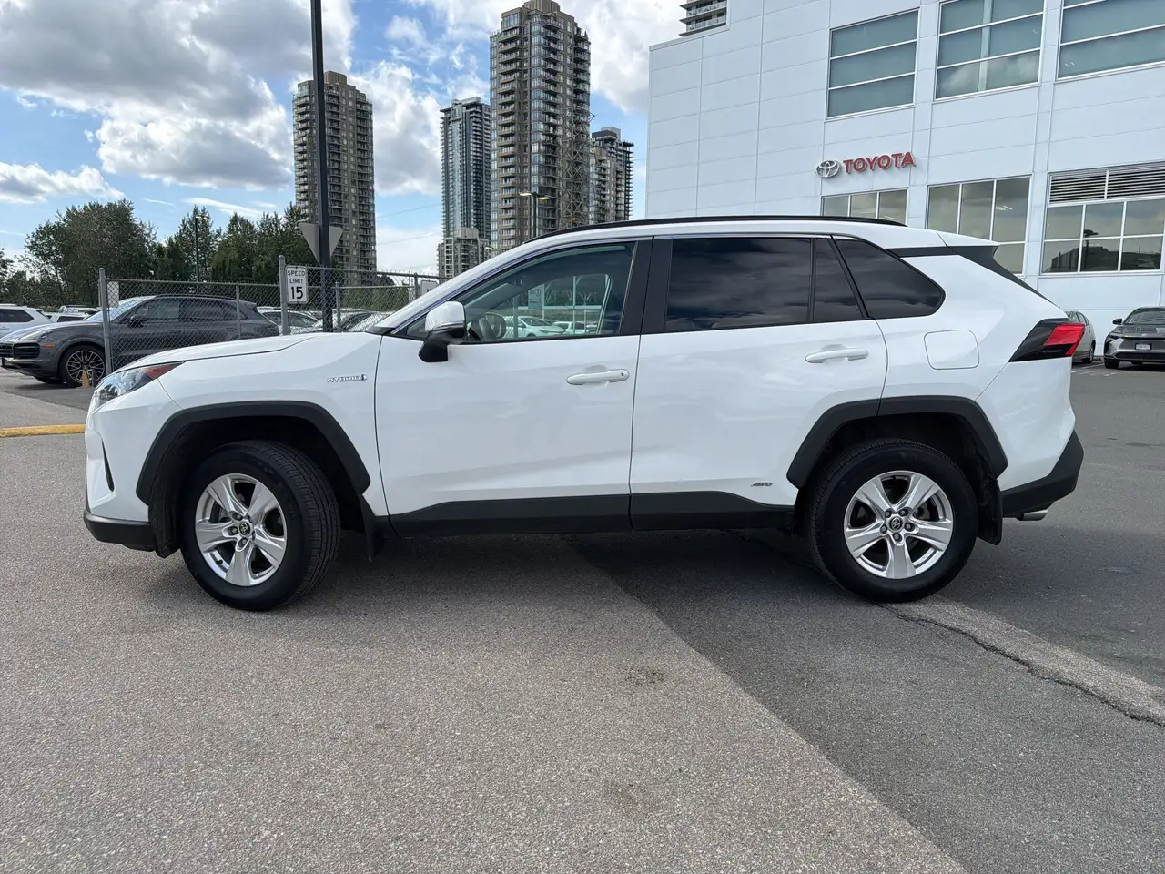 Toyota RAV 4 снимка Toyota RAV 4