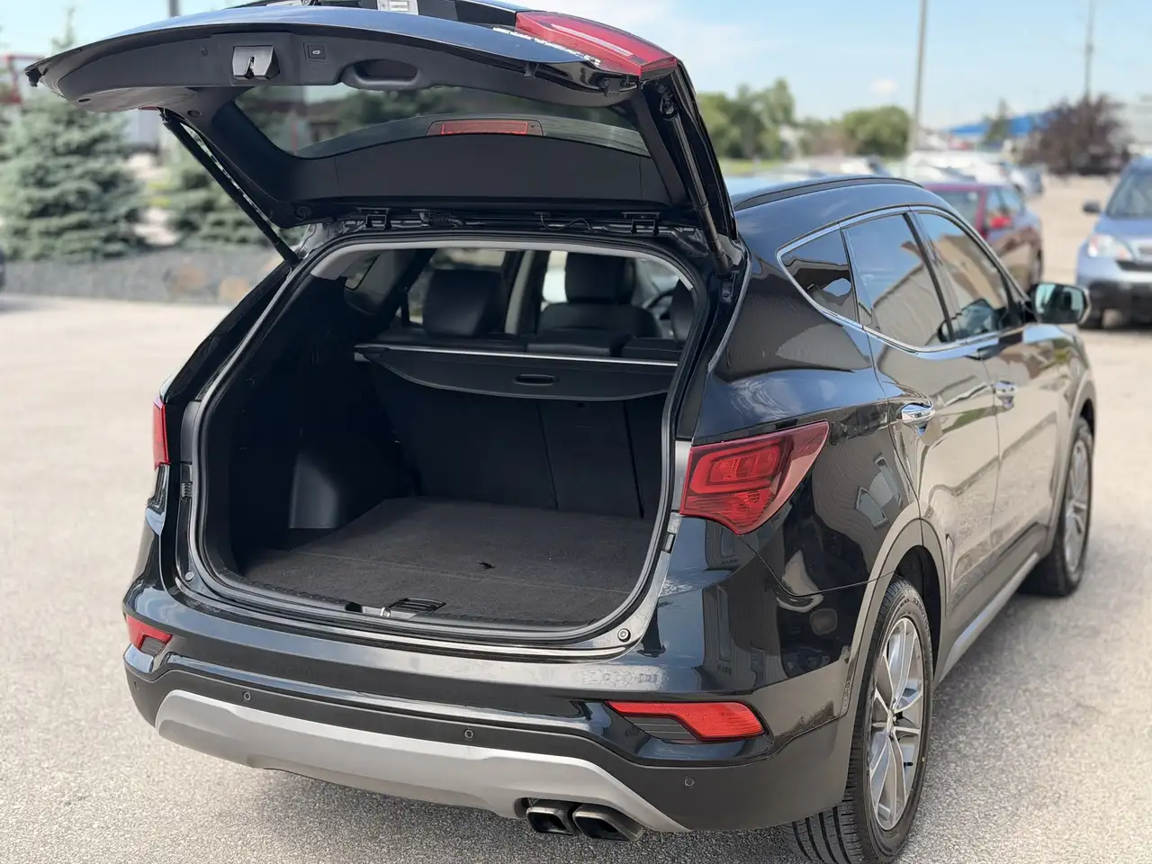Hyundai SANTA FE photo Hyundai SANTA FE
