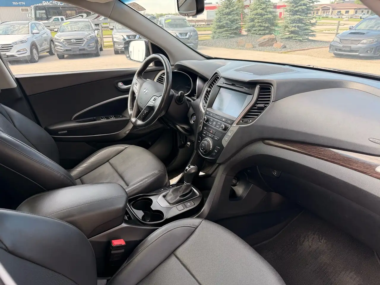 Hyundai SANTA FE photo Hyundai SANTA FE
