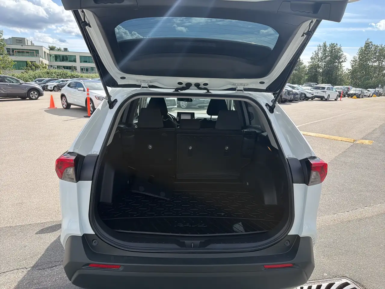 Toyota RAV 4 снимка Toyota RAV 4