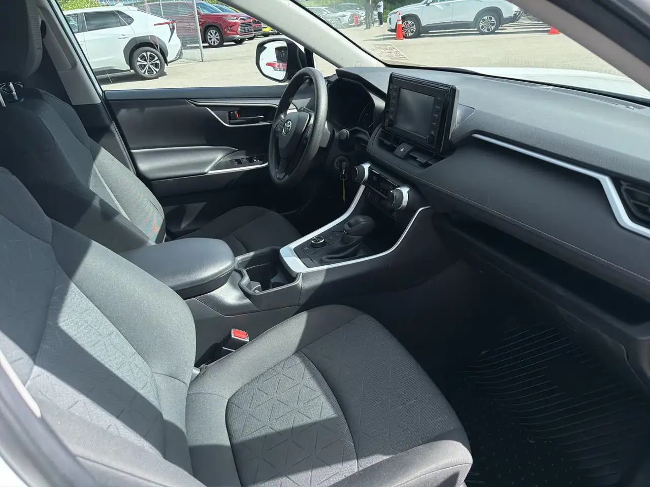 Toyota RAV 4 снимка Toyota RAV 4
