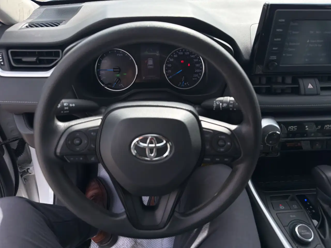 Toyota RAV 4 снимка Toyota RAV 4