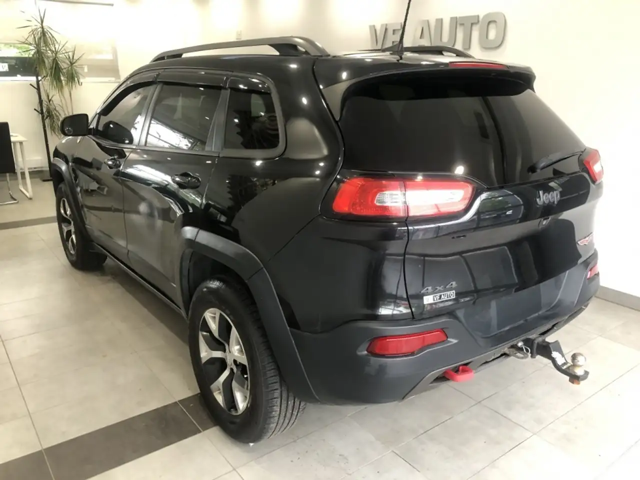 Jeep Cherokee photo Jeep Cherokee