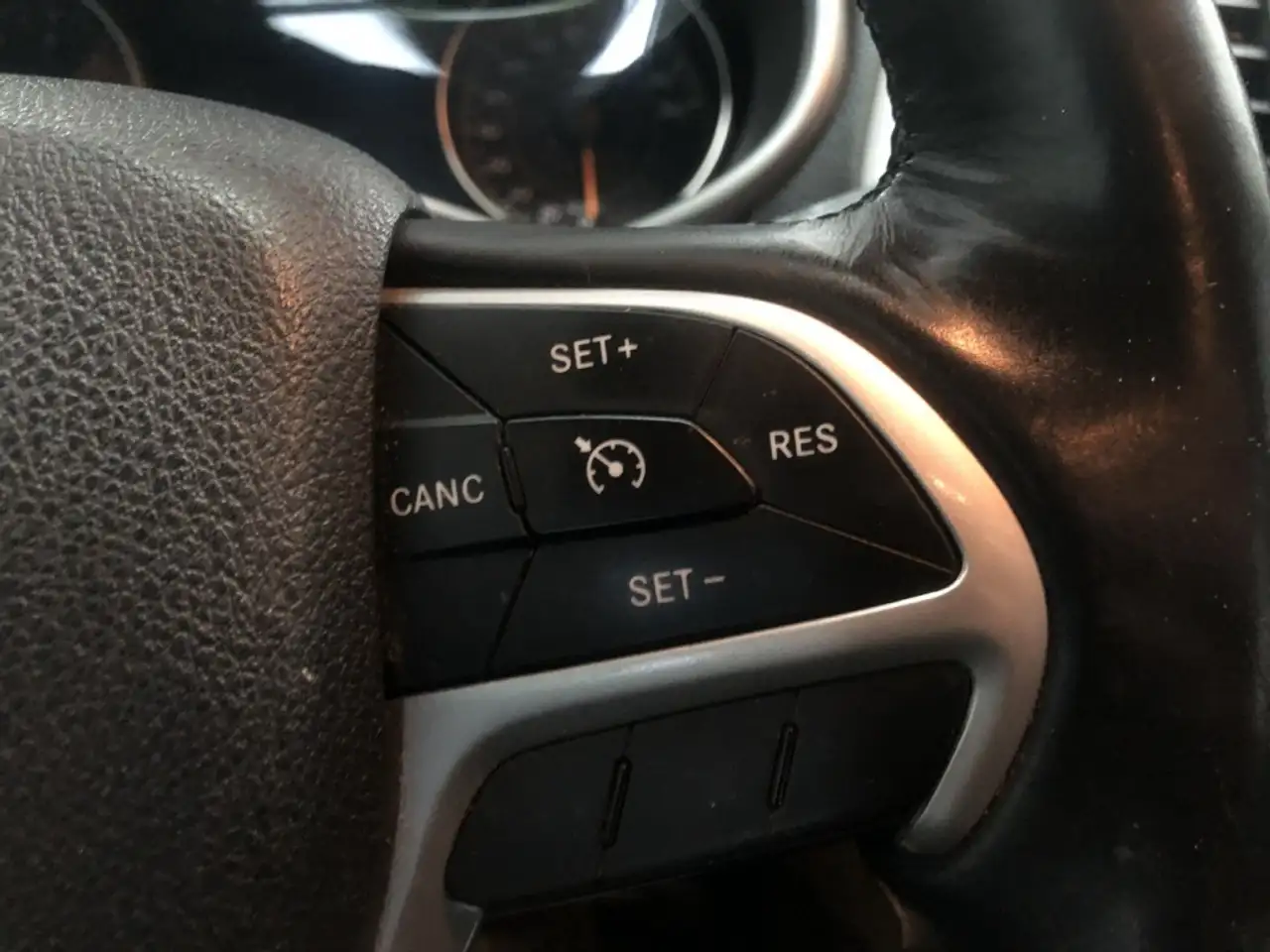 Jeep Cherokee photo Jeep Cherokee