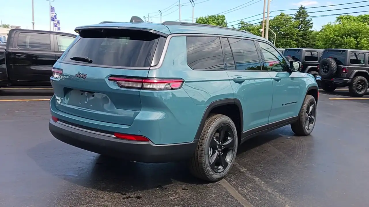 Jeep Grand Cherokee снимка Jeep Grand Cherokee