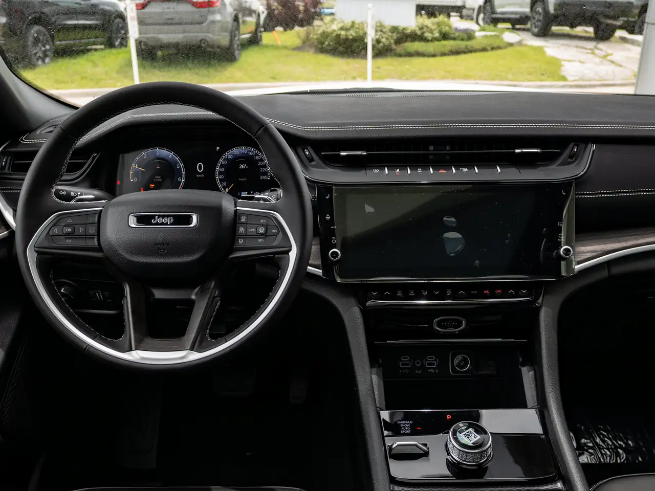 Jeep Grand Cherokee photo Jeep Grand Cherokee