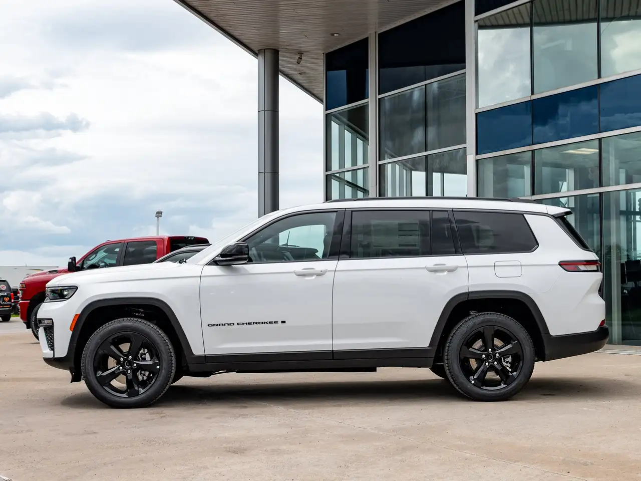 Jeep Grand Cherokee photo Jeep Grand Cherokee