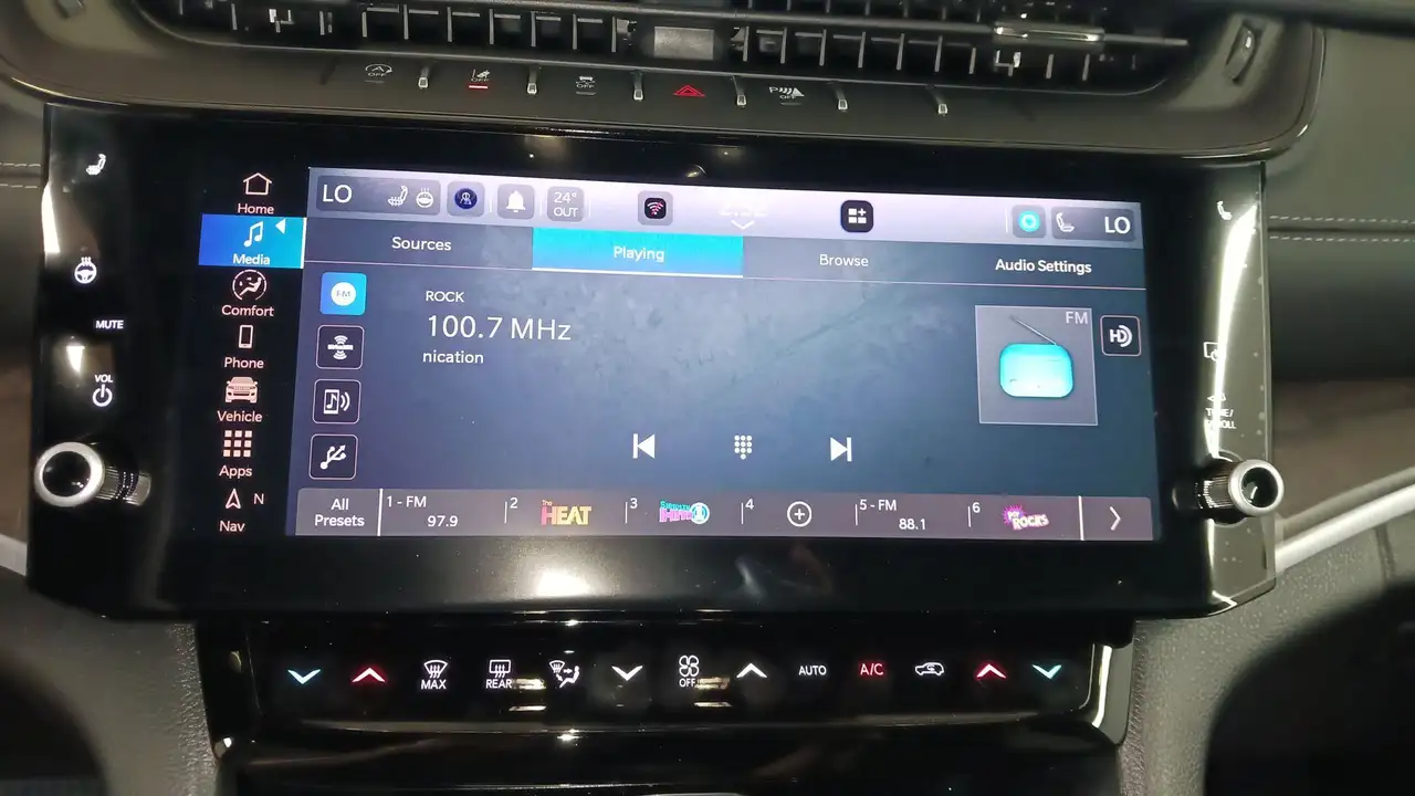 Jeep Grand Cherokee снимка Jeep Grand Cherokee
