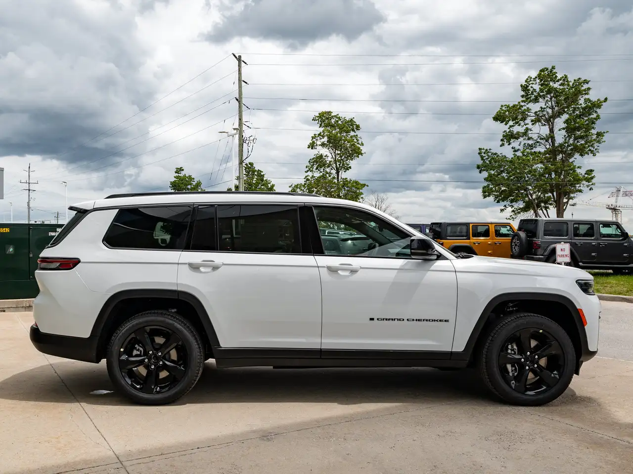 Jeep Grand Cherokee photo Jeep Grand Cherokee