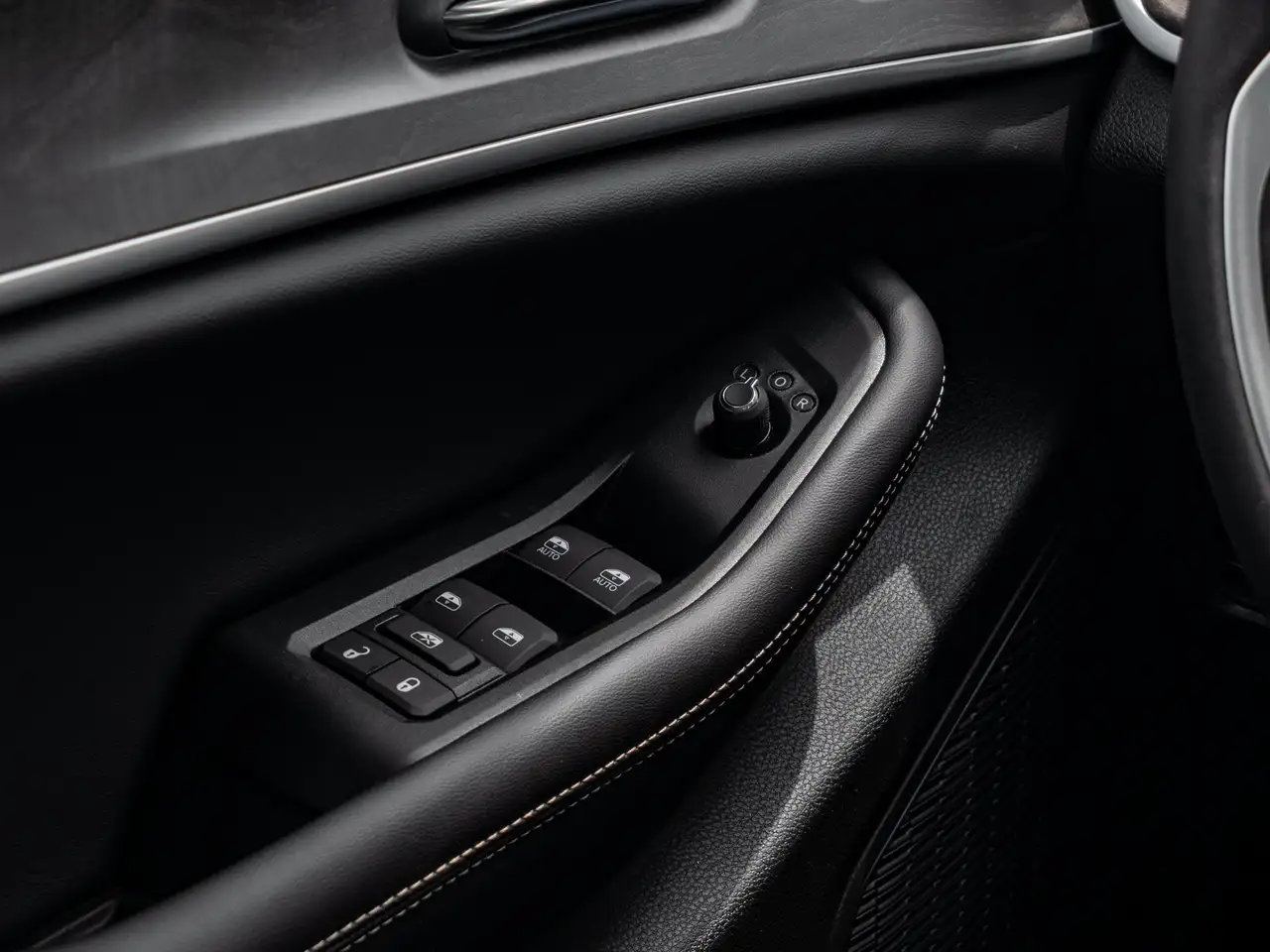 Jeep Grand Cherokee photo Jeep Grand Cherokee