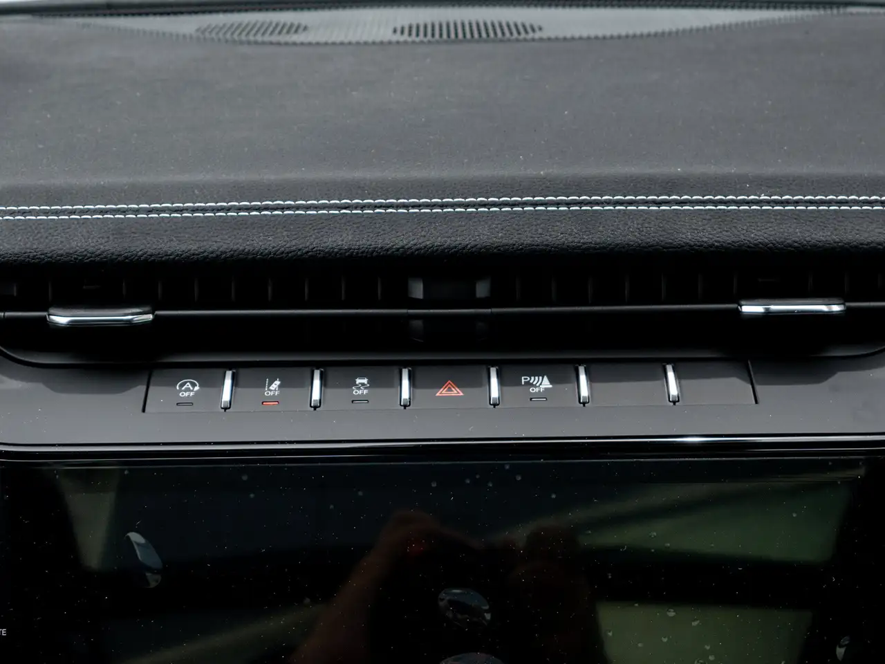 Jeep Grand Cherokee photo Jeep Grand Cherokee