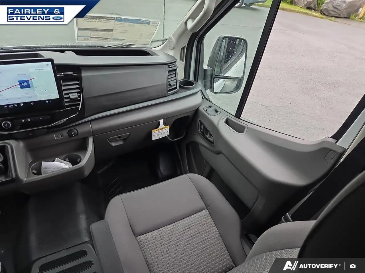 Ford Transit Cargo Van снимка Ford Transit Cargo Van
