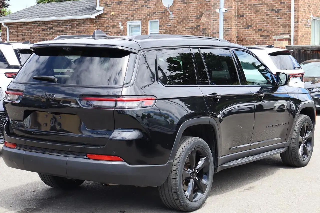 Jeep Grand Cherokee photo Jeep Grand Cherokee