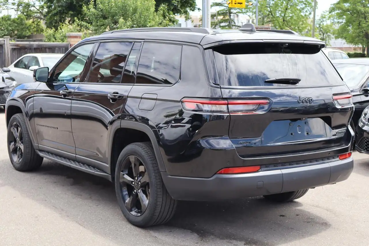 Jeep Grand Cherokee photo Jeep Grand Cherokee