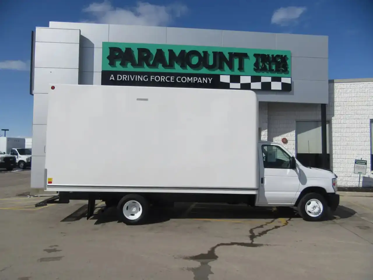 Ford E-350 photo Ford E-350
