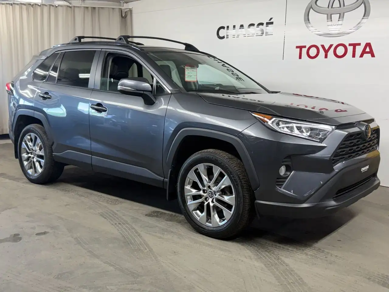 Toyota RAV 4 снимка Toyota RAV 4