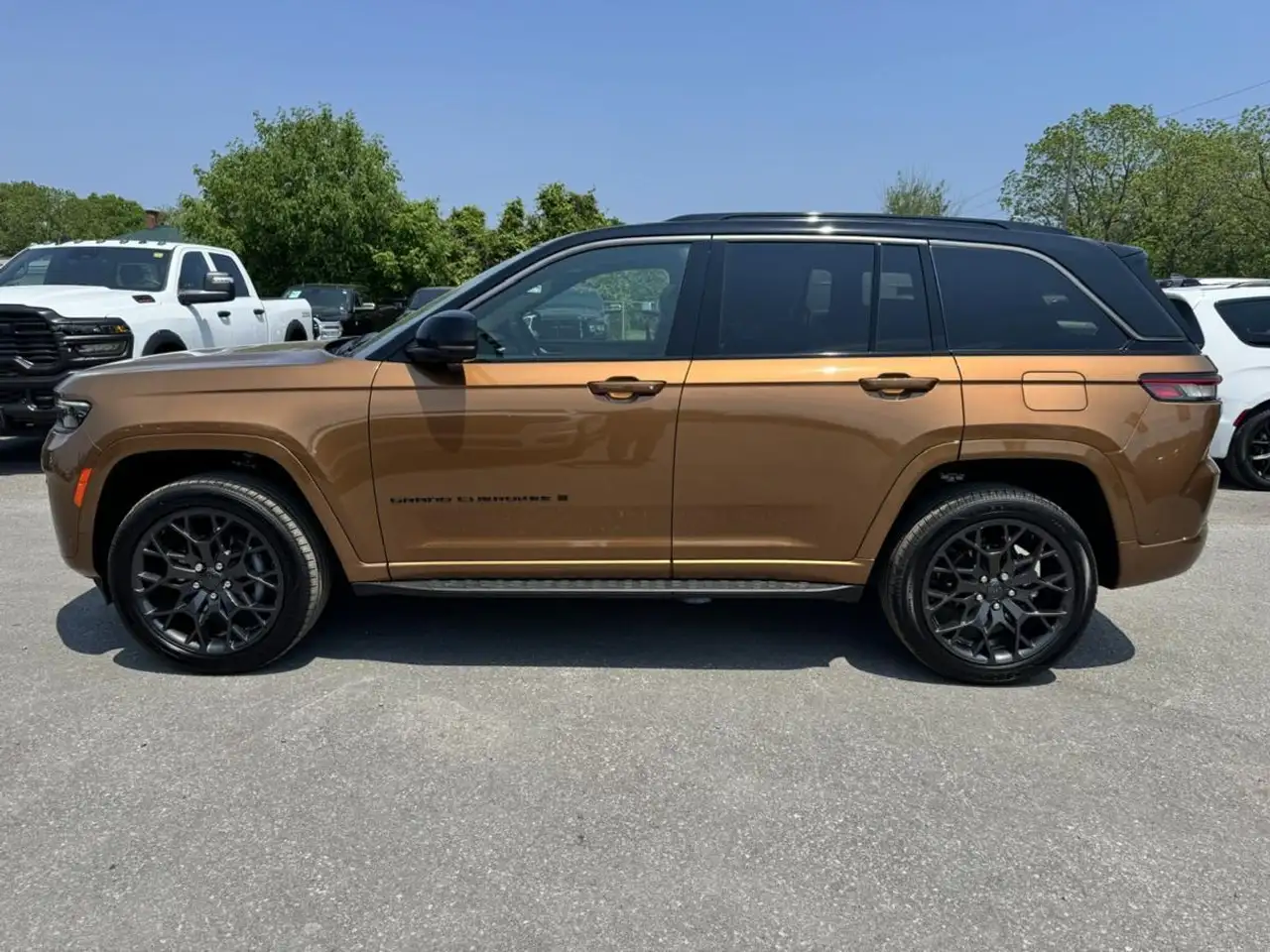 Jeep Grand Cherokee снимка Jeep Grand Cherokee