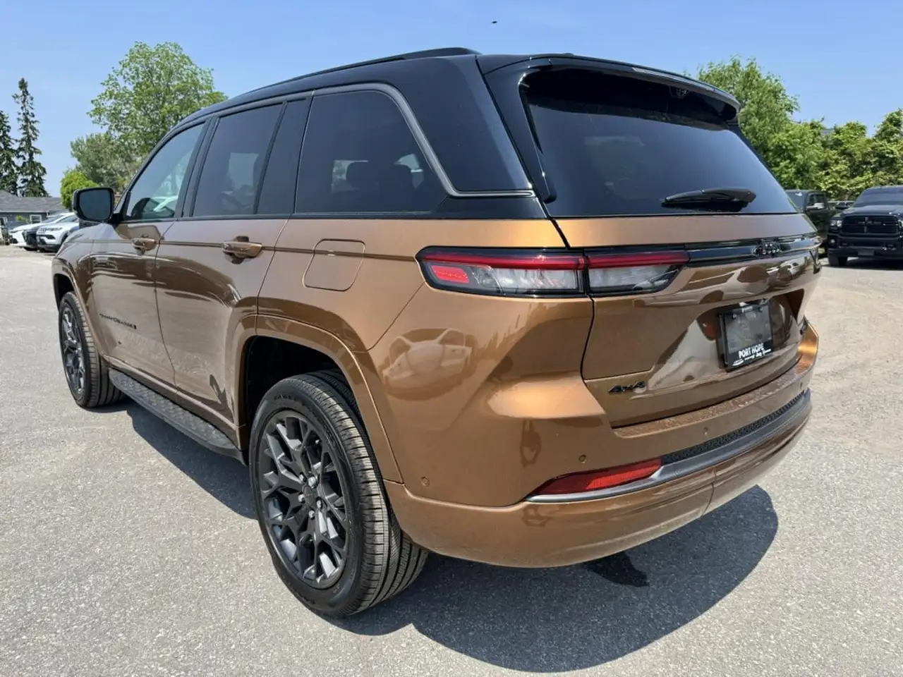 Jeep Grand Cherokee снимка Jeep Grand Cherokee