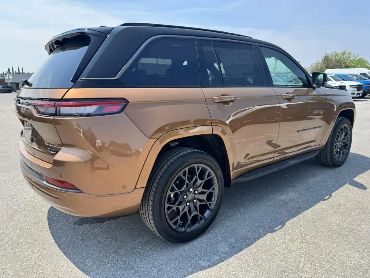 Jeep Grand Cherokee снимка Jeep Grand Cherokee