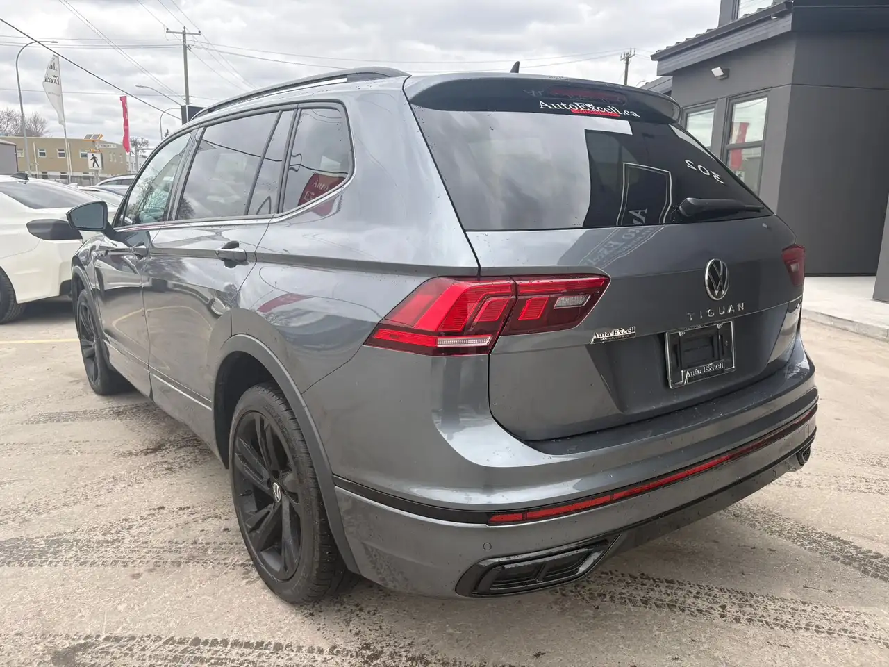 Volkswagen Tiguan снимка Volkswagen Tiguan