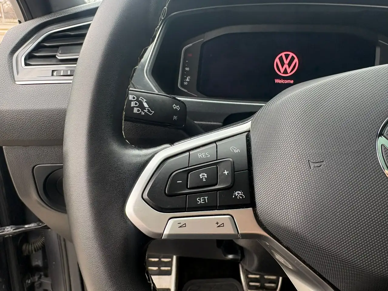 Volkswagen Tiguan снимка Volkswagen Tiguan