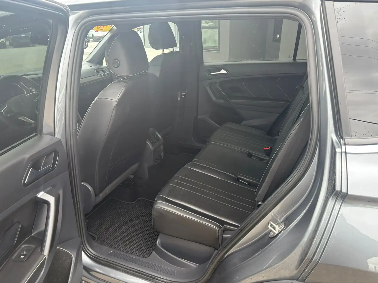 Volkswagen Tiguan снимка Volkswagen Tiguan