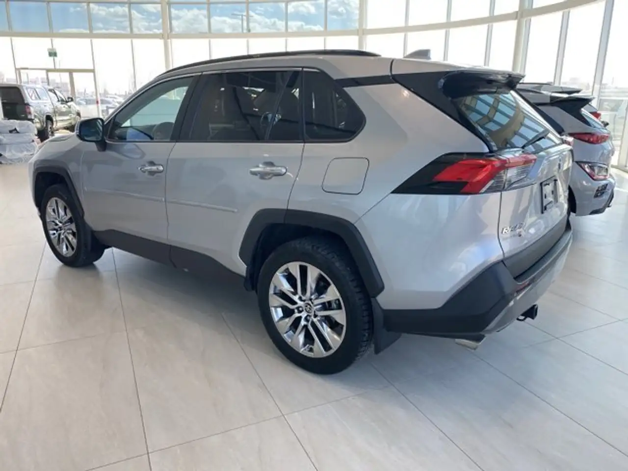 Toyota RAV 4 снимка Toyota RAV 4
