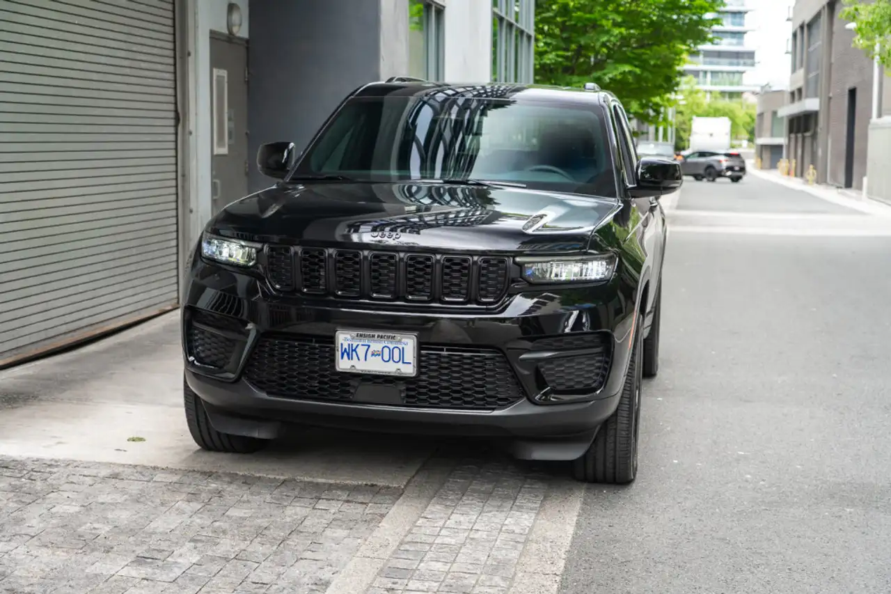 Jeep Grand Cherokee photo Jeep Grand Cherokee