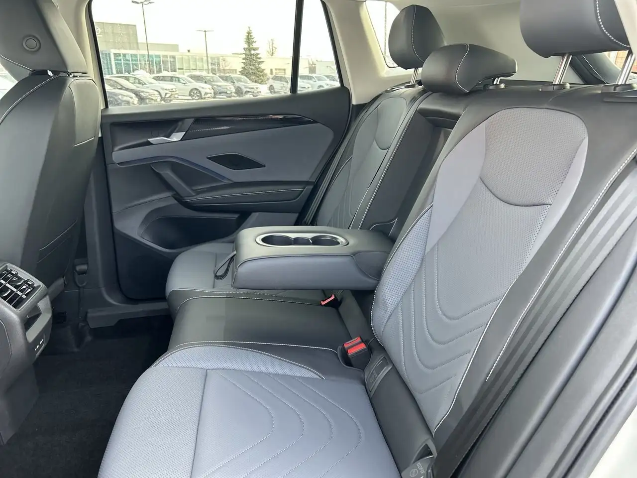 Volkswagen Tiguan снимка Volkswagen Tiguan