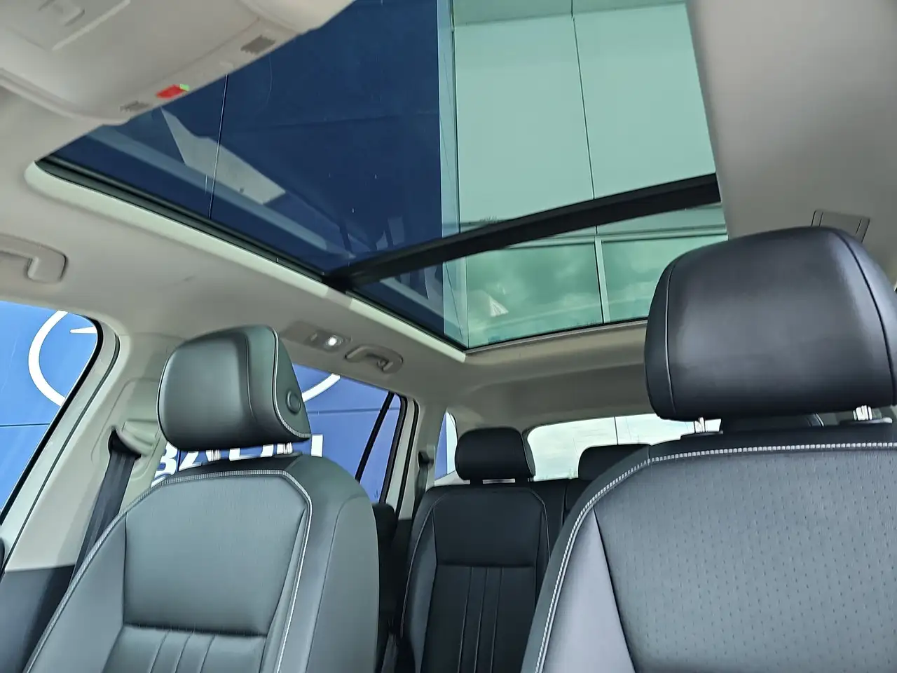 Volkswagen Tiguan снимка Volkswagen Tiguan