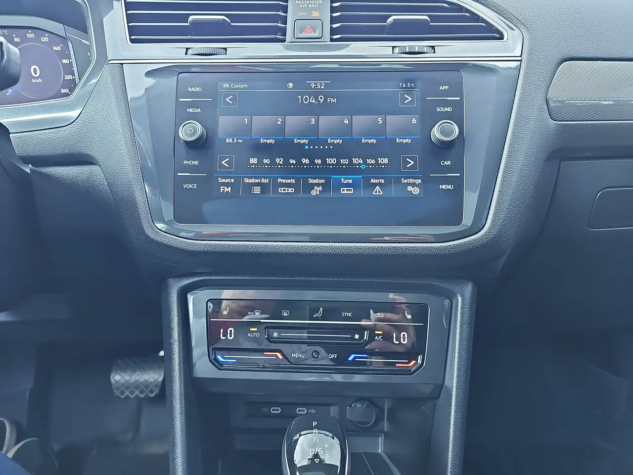 Volkswagen Tiguan снимка Volkswagen Tiguan