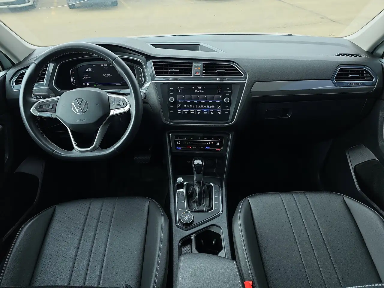 Volkswagen Tiguan снимка Volkswagen Tiguan