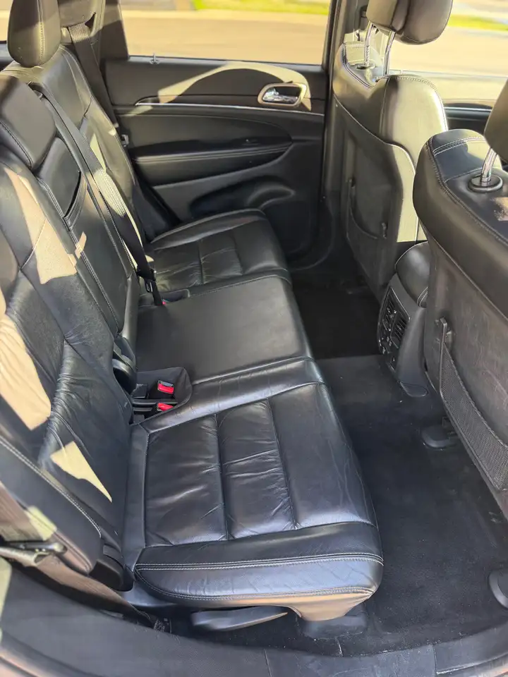 Jeep Grand Cherokee снимка Jeep Grand Cherokee