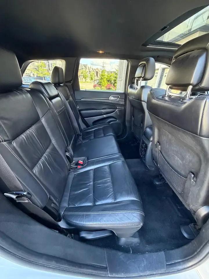 Jeep Grand Cherokee снимка Jeep Grand Cherokee