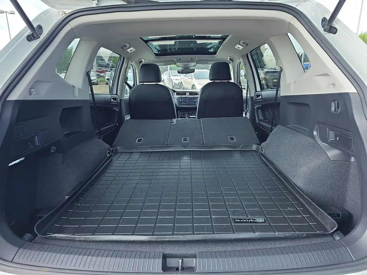 Volkswagen Tiguan снимка Volkswagen Tiguan