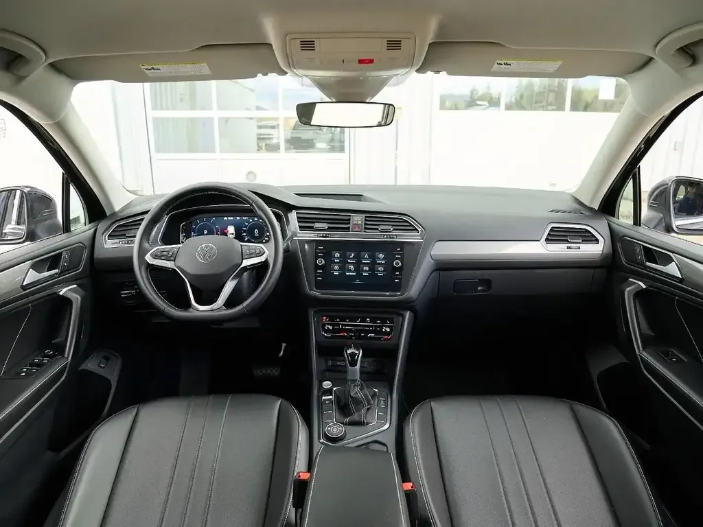Volkswagen Tiguan снимка Volkswagen Tiguan