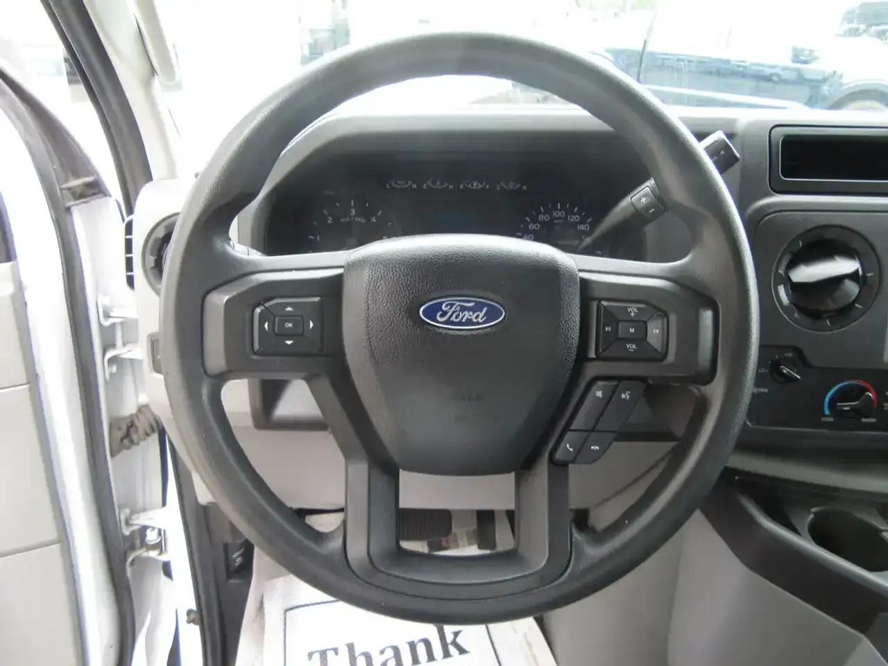 2022 Ford E-450