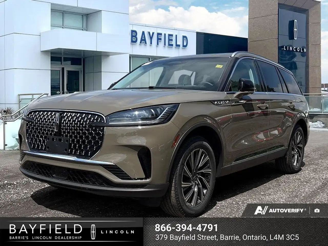 Lincoln Aviator снимка Lincoln Aviator