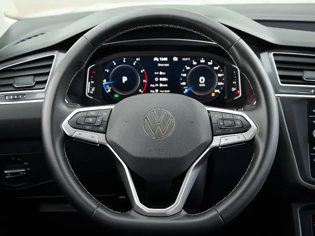 Volkswagen Tiguan снимка Volkswagen Tiguan