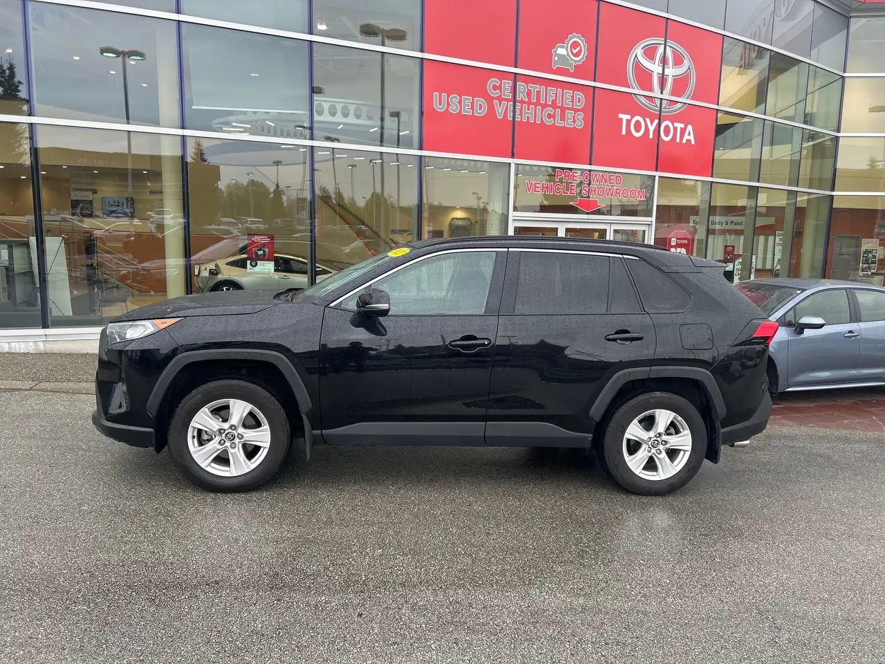 Toyota RAV 4 снимка Toyota RAV 4