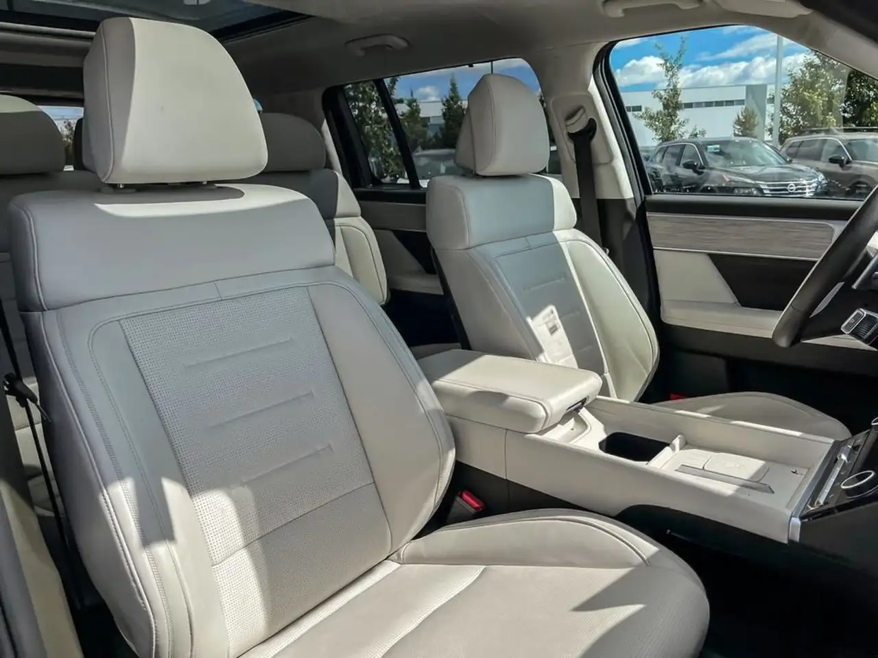 Hyundai SANTA FE photo Hyundai SANTA FE